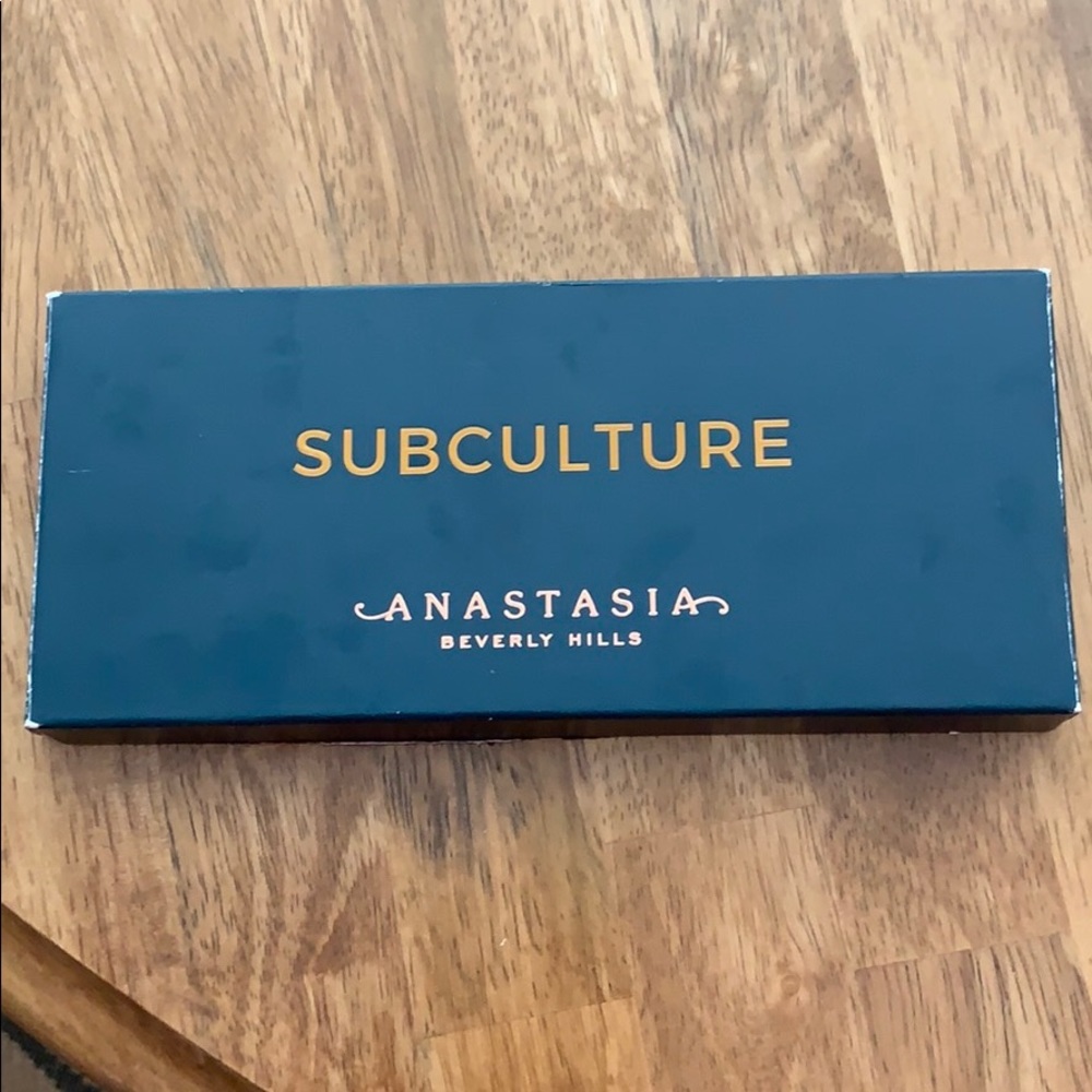 Anastasia Subculture Pallet